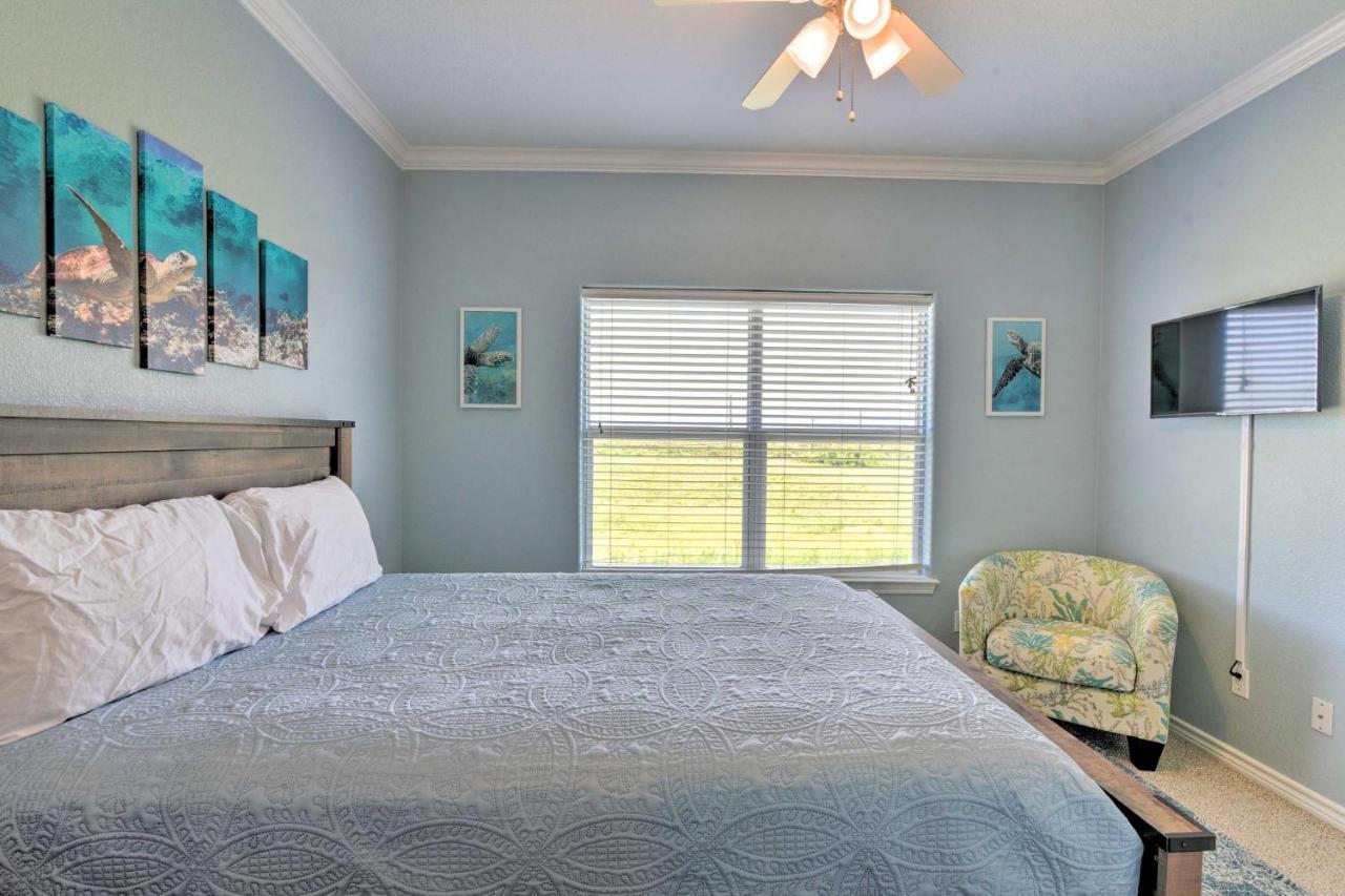 Bright Crystal Beach House, Walk To Coast! Villa Bolivar Peninsula Exterior photo