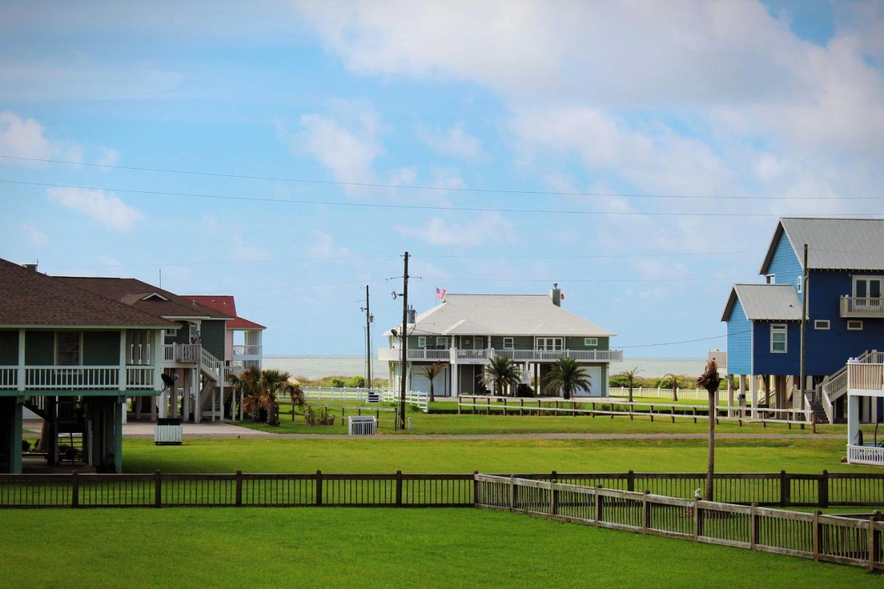 Bright Crystal Beach House, Walk To Coast! Villa Bolivar Peninsula Exterior photo